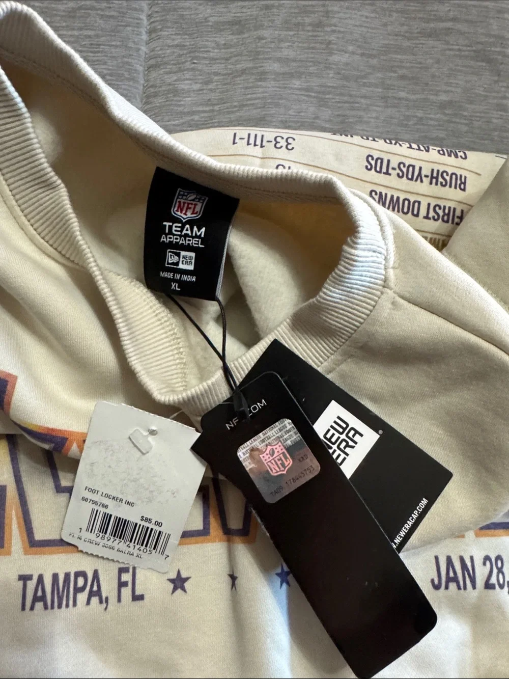 New Era Baltimore Ravens Cream Super Bowl 2001 Graphic Crewneck